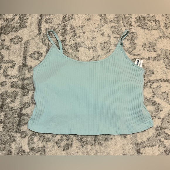 Old Navy cropped tank top. Size xl. - Picture 2 of 5